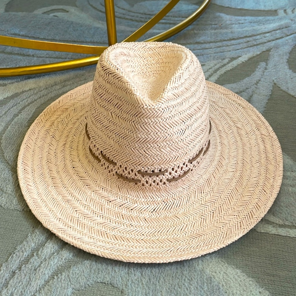 Treasure & Bond pink straw hat Nordstrom - adorable/ adjustable/ worn once